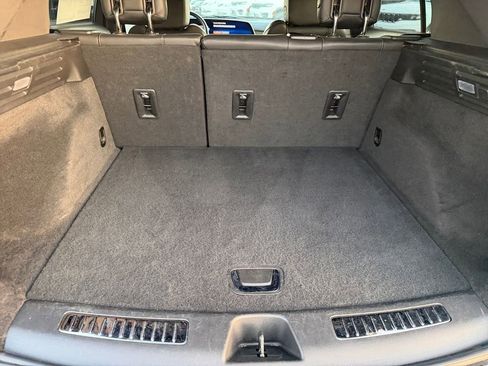 Used 2024 Cadillac XT4 Premium Luxury image 17