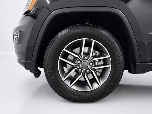 Used 2021 Jeep Grand Cherokee Limited AWD/4WD image 8