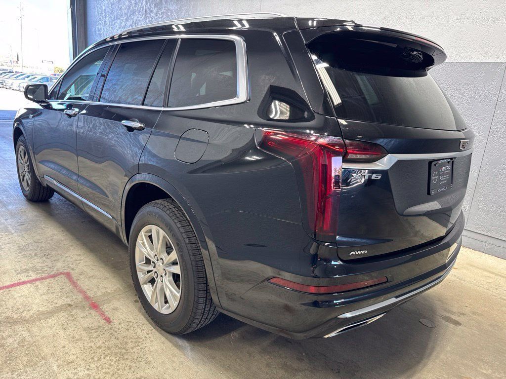 Used 2021 Cadillac XT6 Luxury w/ LPO, Floor Liner Package AWD/4WD image 7