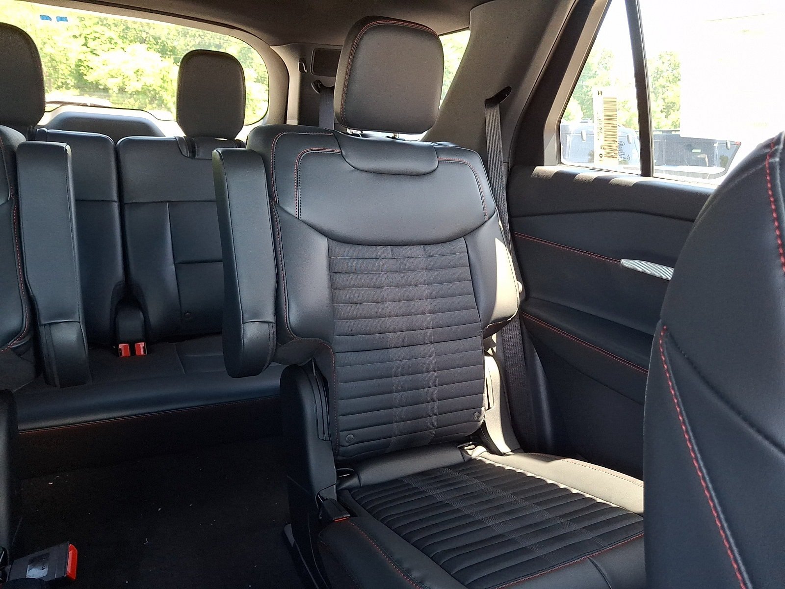 New 2026 Ford Explorer ST-Line AWD/4WD image 12