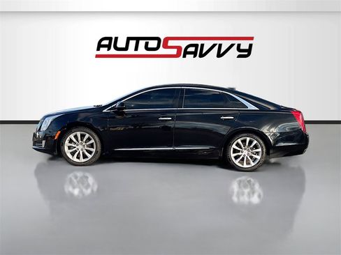 Used 2017 Cadillac XTS Luxury image 4