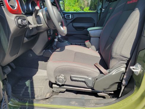 Used 2021 Jeep Wrangler Rubicon AWD/4WD image 25