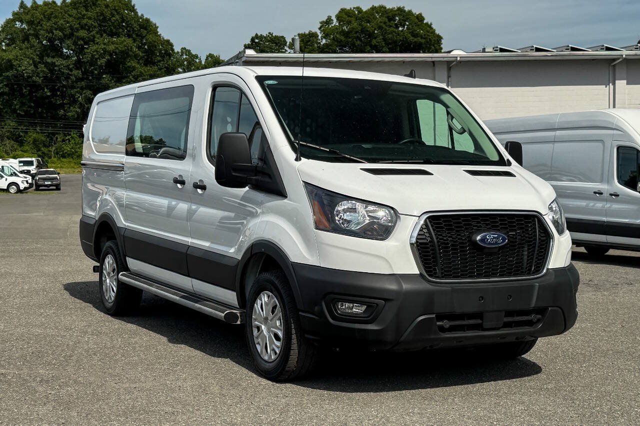 Used 2025 Ford Transit 250 Low Roof w/ Exterior Upgrade Package RWD image 1