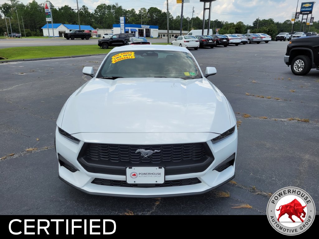 Used 2025 Ford Mustang Coupe RWD image 10