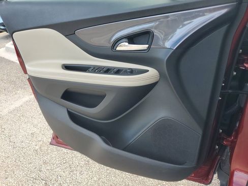 Used 2022 Buick Encore Preferred w/ Safety Package image 20