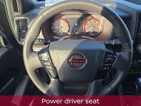 Used 2022 Nissan Frontier PRO-4X w/ Pro-4X Premium Package image 16