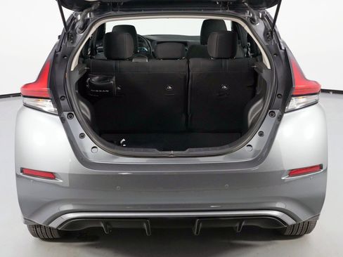 Used 2025 Nissan Leaf S image 9