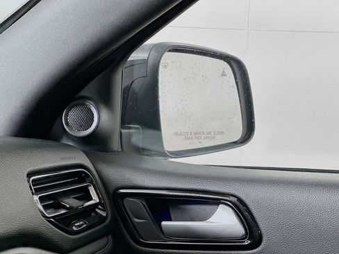 Certified 2024 Dodge Durango SXT image 28