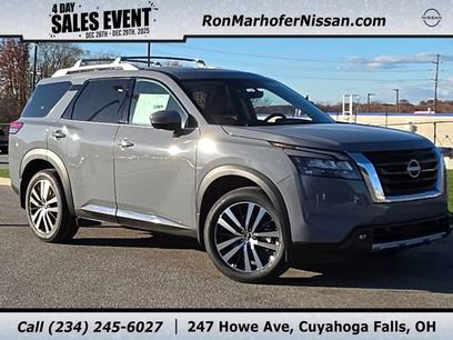 New 2025 Nissan Pathfinder Platinum w/ Cargo Package