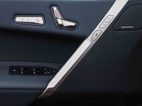 Used 2026 BMW iX xDrive45 image 19