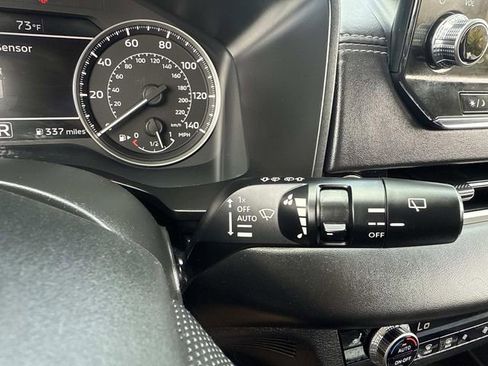 Used 2024 Mitsubishi Outlander SE Black Edition image 35