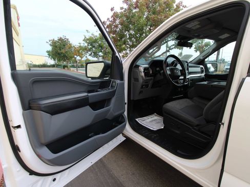 Used 2021 Ford F150 XLT w/ Equipment Group 301A Mid image 36