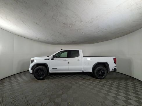 Used 2026 GMC Sierra 1500 Elevation AWD/4WD image 3