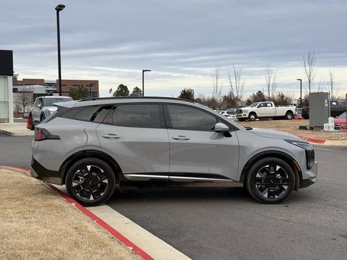 Used 2026 Kia Sportage SX image 9