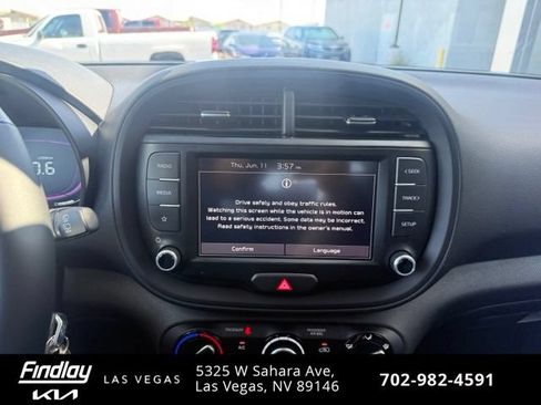 Certified 2023 Kia Soul LX FWD image 9