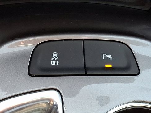 Used 2025 Chevrolet Malibu LT image 24