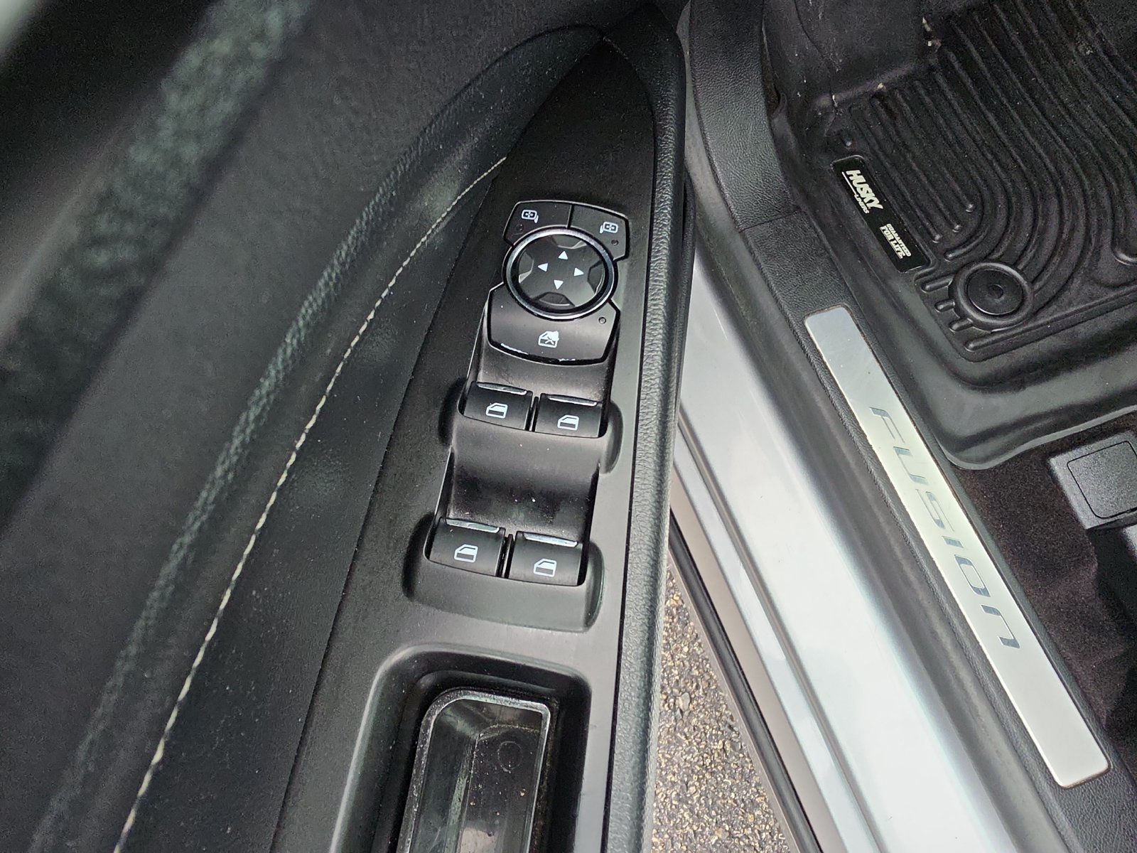Used 2020 Ford Fusion Titanium AWD/4WD image 14