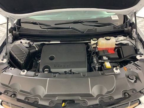 Used 2022 Chevrolet Traverse High Country image 34