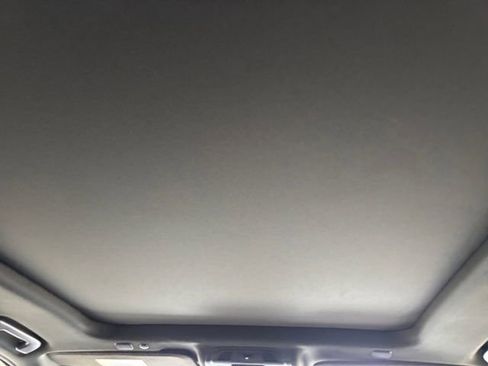 Used 2021 GMC Yukon XL Denali w/ Denali Premium Package RWD image 8