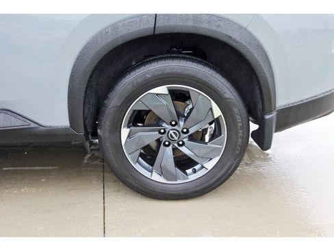 Certified 2026 Nissan Rogue SV FWD image 30