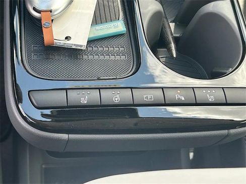 New 2025 Hyundai Ioniq 5 SEL image 17