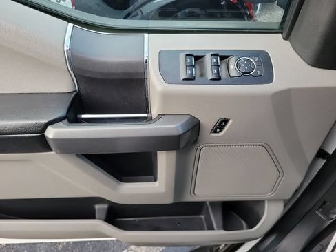 Used 2017 Ford F150 XLT RWD image 17