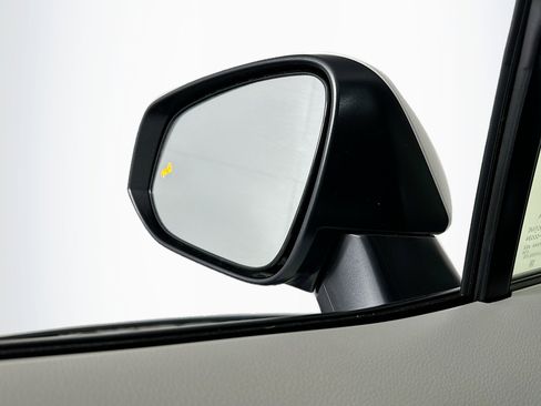 Used 2025 Toyota RAV4 XLE w/ Convenience Package image 16