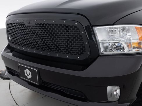 Used 2017 RAM 1500 Express w/ Express Value Package image 16