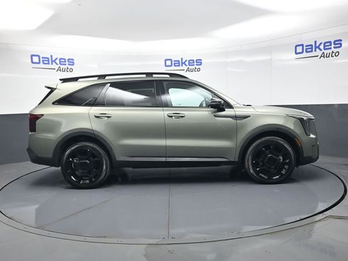 New 2025 Kia Sorento SX AWD/4WD image 9