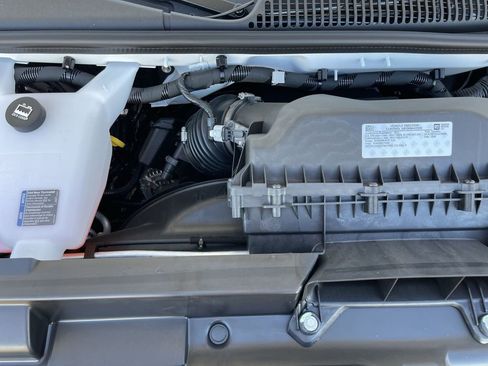 New 2025 GMC Savana 3500 LS image 29