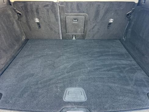 Used 2023 Volvo XC60 B5 Core image 17