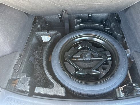 Certified 2025 Cadillac XT5 Luxury image 36