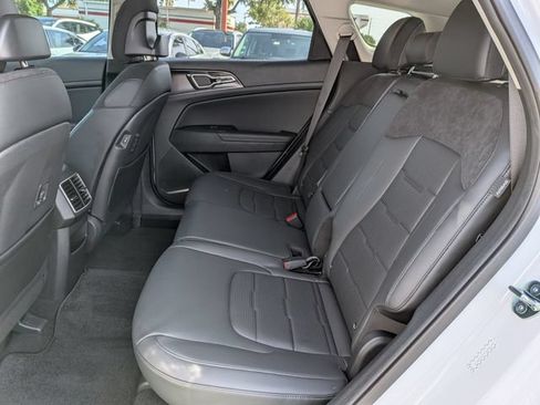 Certified 2026 Kia Sportage SX AWD/4WD image 16