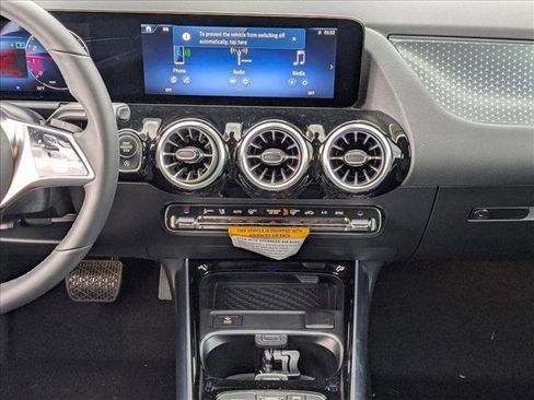 Certified 2025 Mercedes-Benz GLA 250 GLA 250 image 11