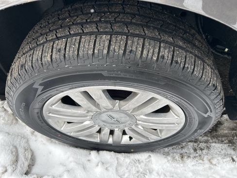 Used 2014 Lincoln Navigator 4WD image 2