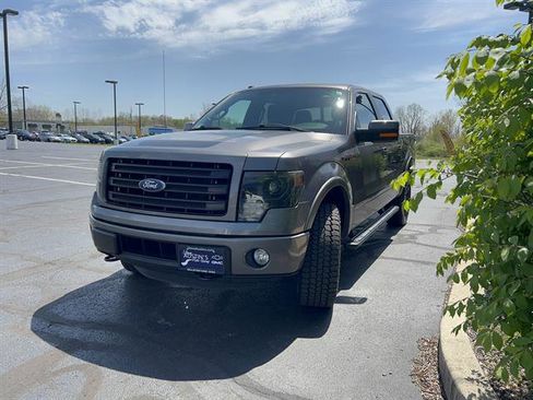Used 2014 Ford F150 FX4 w/ Equipment Group 402A Luxury image 3