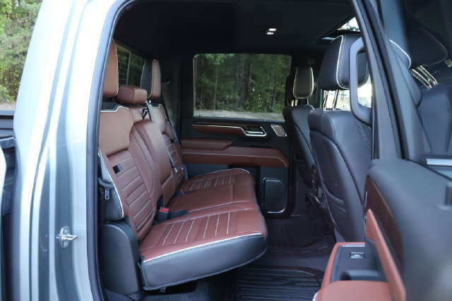 Used 2024 GMC Sierra 2500 Denali Ultimate AWD/4WD image 26