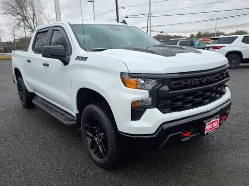 Certified 2024 Chevrolet Silverado 1500 Custom Trail Boss w/ LPO, Dark Essentials Package image 10