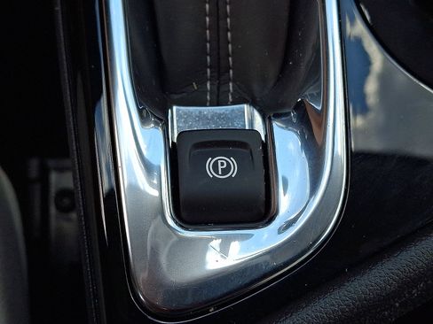 Used 2023 Buick Encore GX Preferred FWD image 24