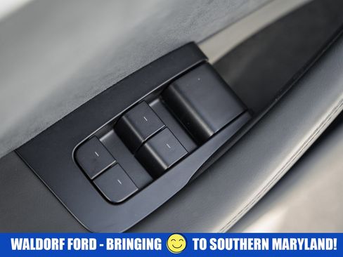 Used 2024 Tesla Model 3 Performance image 33