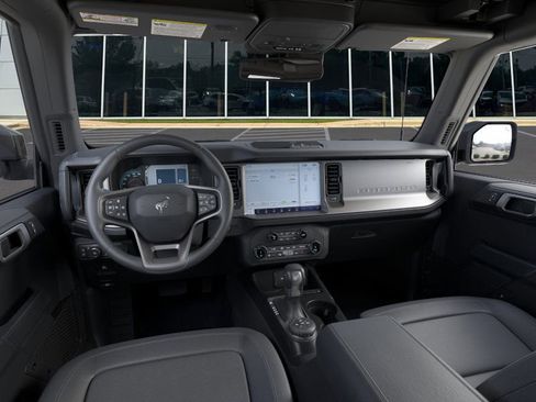 New 2025 Ford Bronco Outer Banks image 9