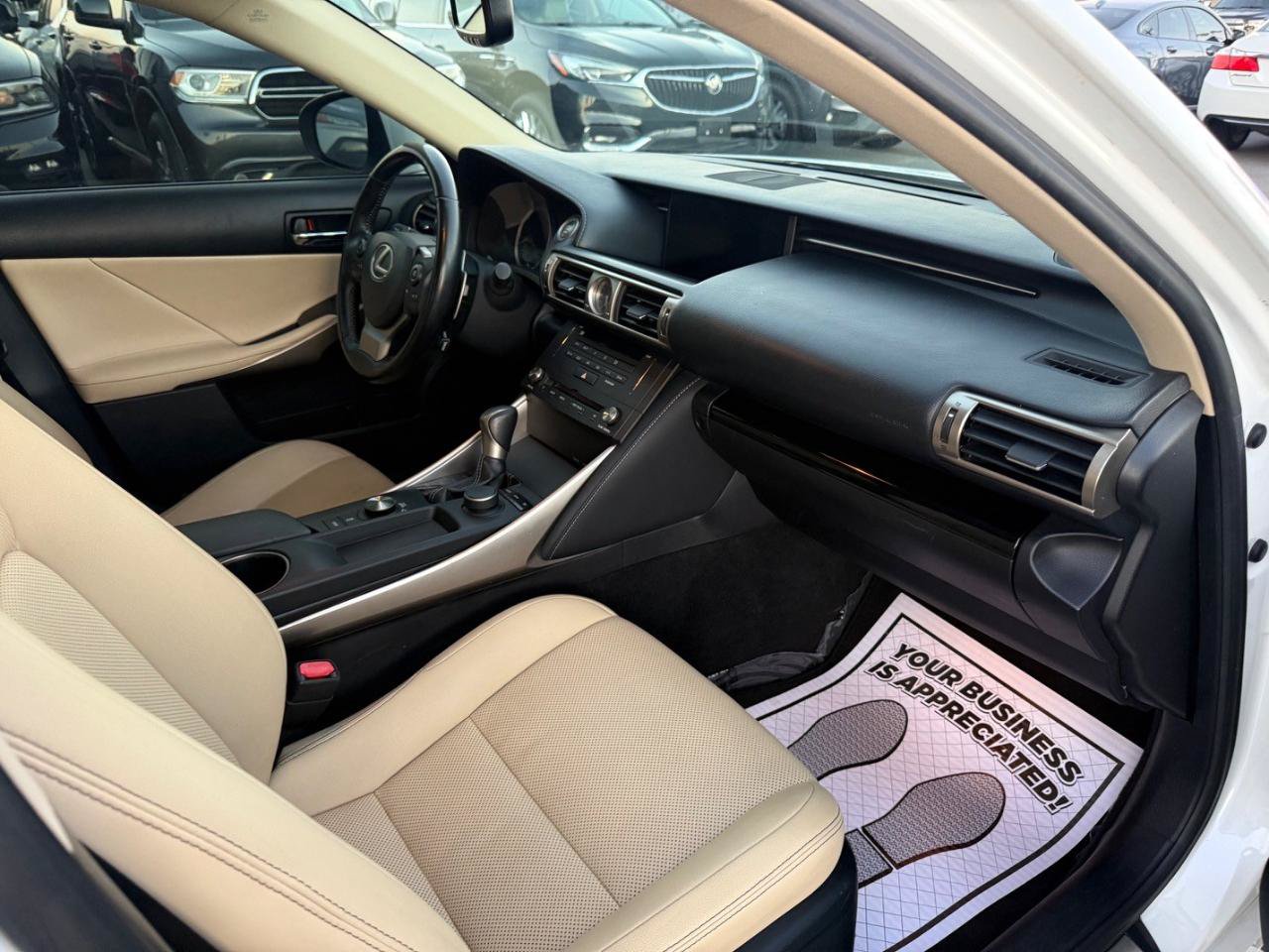Used 2015 Lexus IS 250 RWD image 12
