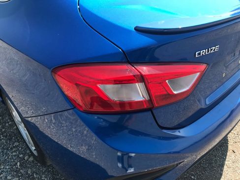 Used 2016 Chevrolet Cruze LT w/ Convenience Package FWD image 31