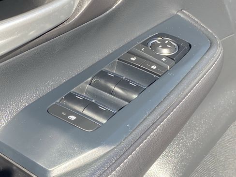 Certified 2024 Toyota Grand Highlander FWD image 30