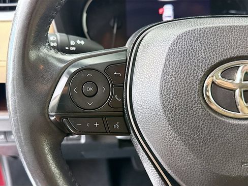 Used 2019 Toyota RAV4 Limited w/ Cold Weather Package FWD image 11