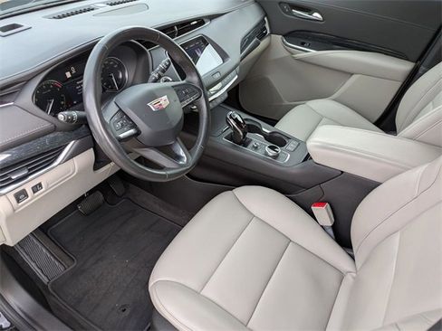 Certified 2023 Cadillac XT4 Premium Luxury w/ Driver Assist Package image 9