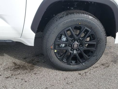 New 2026 Toyota Tundra SR5 AWD/4WD image 6