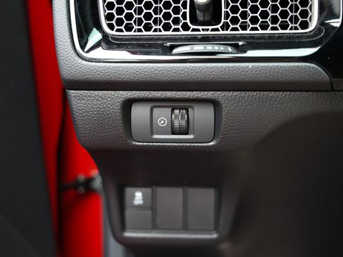 Used 2025 Honda Civic LX image 46