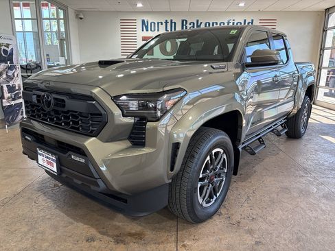 New 2026 Toyota Tacoma TRD Sport AWD/4WD image 6