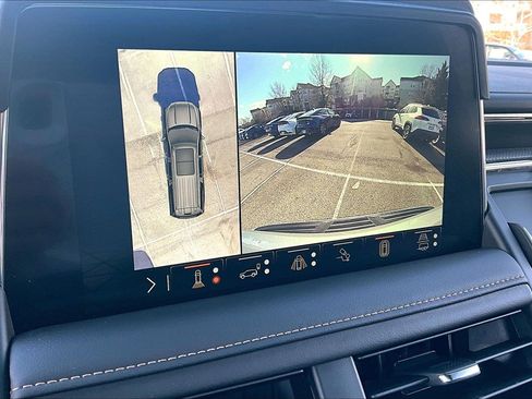 Used 2024 GMC Yukon AT4 w/ AT4 Premium Plus Package image 20